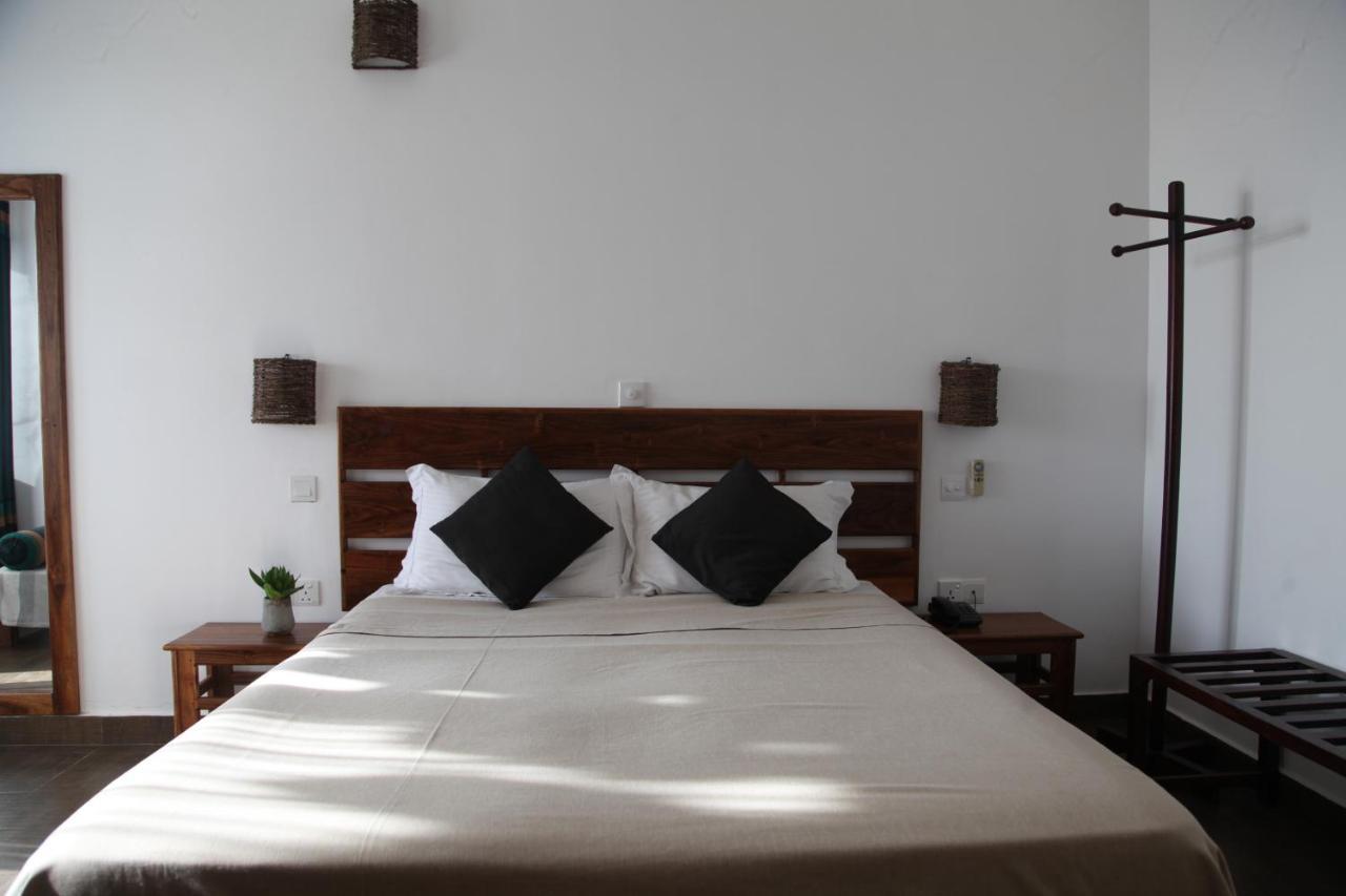Bay Vista Hotel อารูกัมเบย์ ภายนอก รูปภาพ