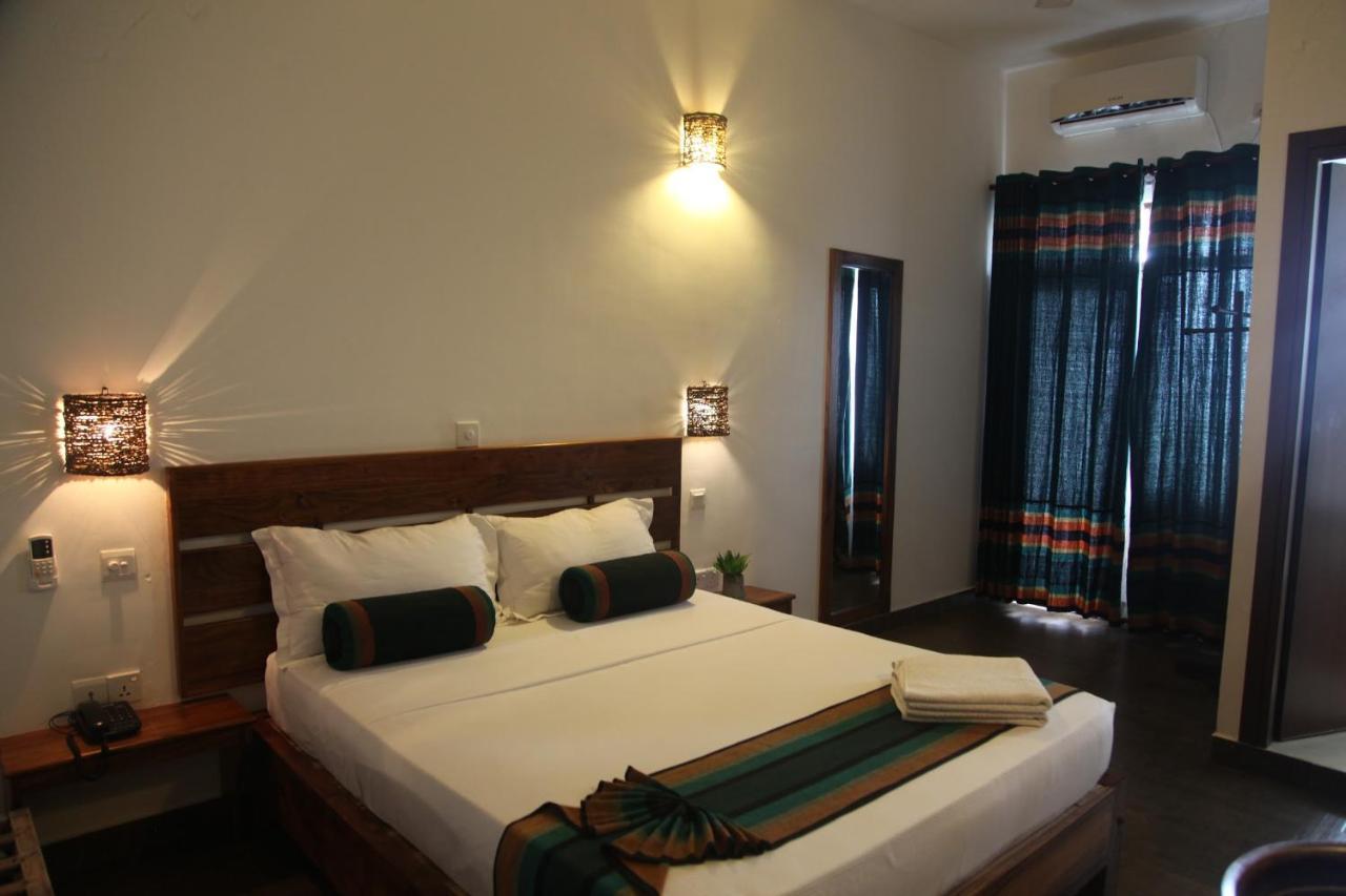 Bay Vista Hotel อารูกัมเบย์ ภายนอก รูปภาพ